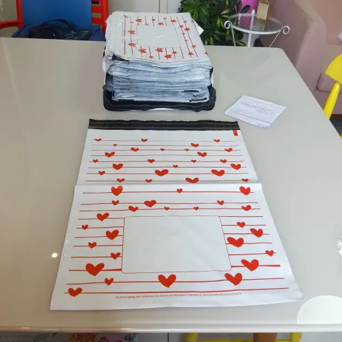 Vendo ou troco 338un de Envelopes grandes embalagem Sedex decorado estampado coração 
