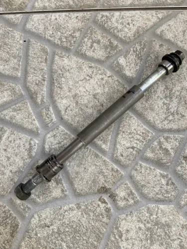 Eixo traseiro Lander / Ténéré 250 (LEIA O ANUNCIO)