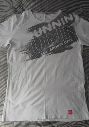 Camiseta branca masculino Tam M