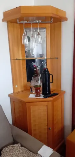 Barzinho de canto muito útil 