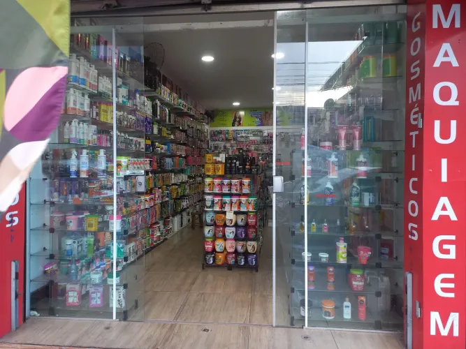 Loja de Cosméticos e Perfumaria. Produtos de beleza.