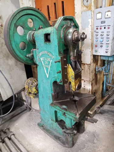 Prensa Excêntrica Super Victor 25 Ton. Trif 220 / -- 90076 Nc