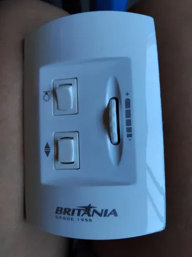 Chave controladora de Ventilador de Parede Britânia