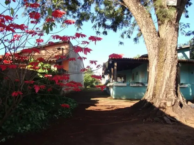 Rancho com 3 dormitórios à venda por R$ 570.000,00 - Quatif - Água Comprida/MG-Aceita Perm