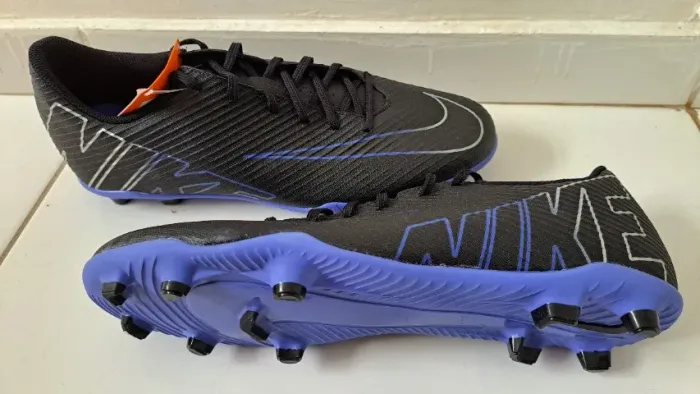 Chuteira nike mercurial campo