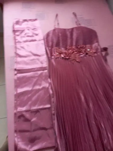 Vestido de festa em cetim
