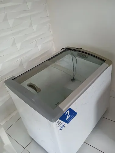 Freezer horizontal Fricon 293 litros 