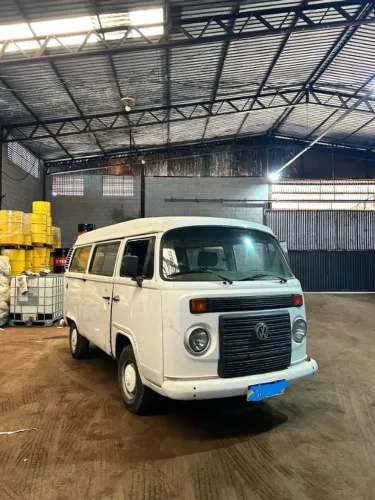 Volkswagen Kombi Standard 1.4 MI Total Flex 8V 2012