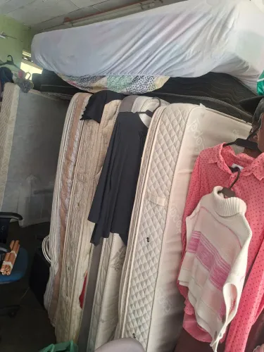 Colchões Solteiro e Casal E Box Solteiro e casal