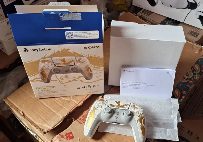 Controle ghost of yotei dourado apenas deslacrado