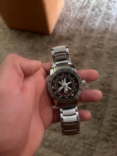 Relógio bvlgari
