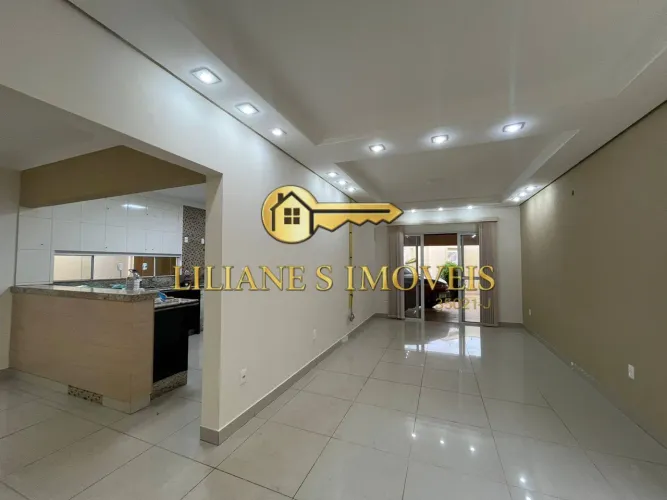 Linda casa com Edícula à venda Jardim Eliana - Araraquara-SP