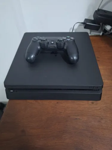 PS4 Slim 500GB + Controle Original + 1 Jogo | Barato<br>