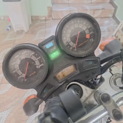 Yamaha Fazer 250 2010 - Completa e com Valor Abaixo da Tabela