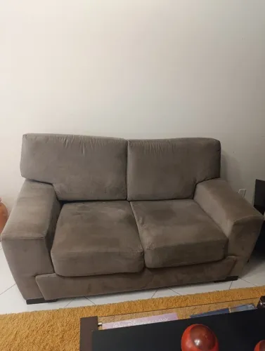 Sofa 2 lugares semi novo 