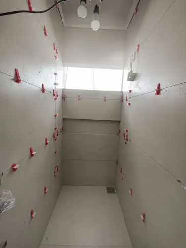 Instalação de Porcelanato e Pisos em Geral | Acabamento Profissional