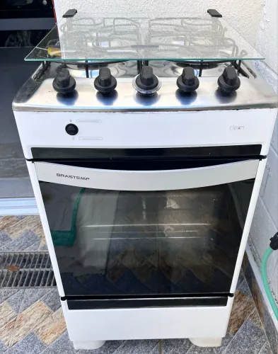 Vendo Fogão 4 bocas acendimento automático