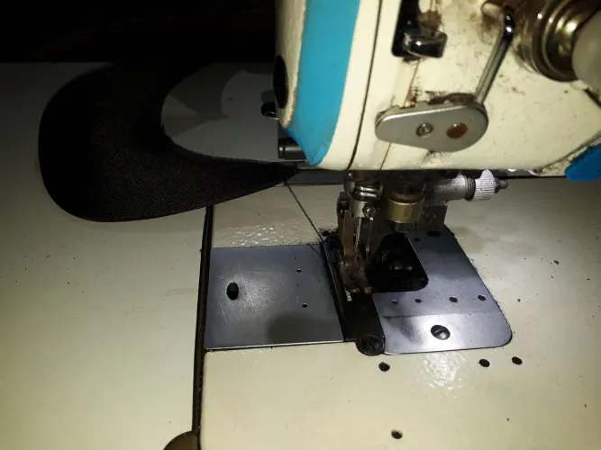 Máquina refiladeira, reta eletrônica ( Jack 5559G )