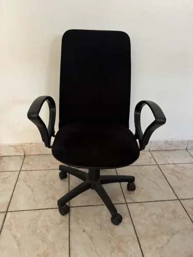 Cadeira de Escritório Giratória Preta