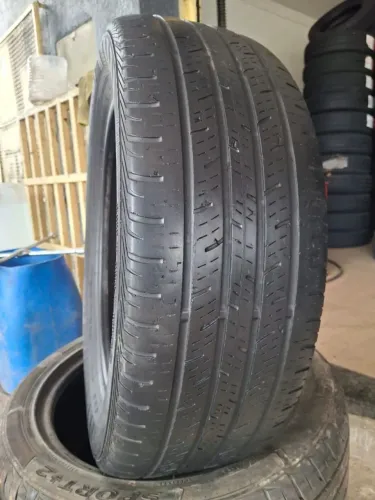 Pneu 215/55/18 Continental usado bom de borracha