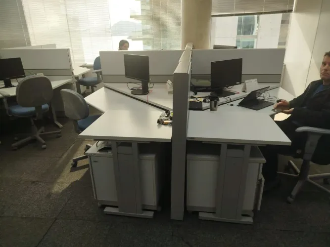Mesa escritório (Estação de trabalho)