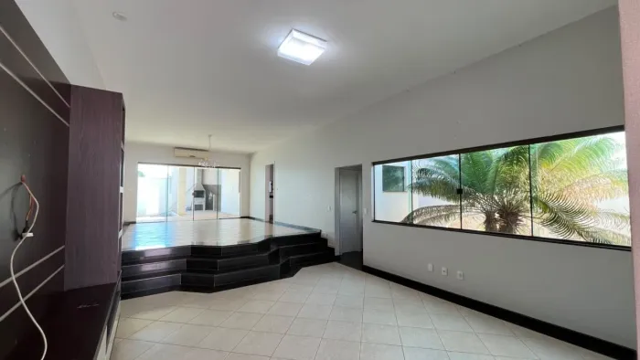 Casa 4 quartos - energia solar e piscina - 208 norte