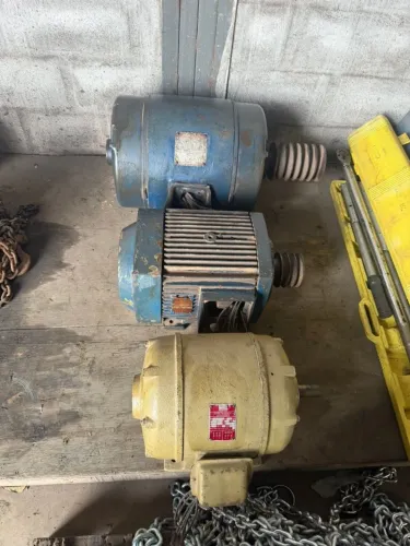 Motor 30 cv e 02 motores 7,5 cv