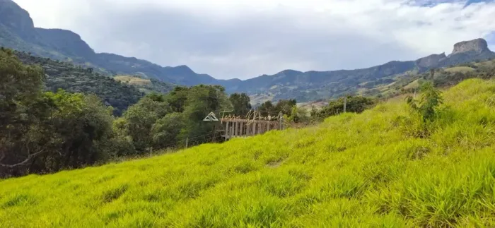 ÁREA À VENDA | BAIRRO PAIOL GRANDE - SÃO BENTO DO SAPUCAÍ/SP
