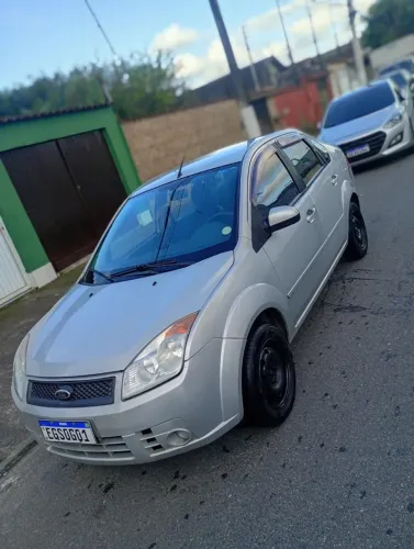 Ford Fiesta Sedan 1.0 8V Flex 4P 2009
