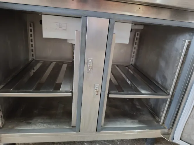 Balcão refrigerado macom 