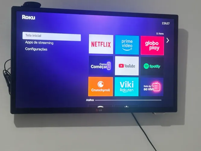 Tv LG 32 polegadas com aparelho Roku para converter em smart