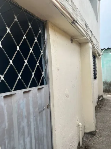 Aluga-se Barracão