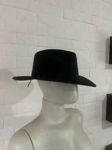 Chapéu fedora preto