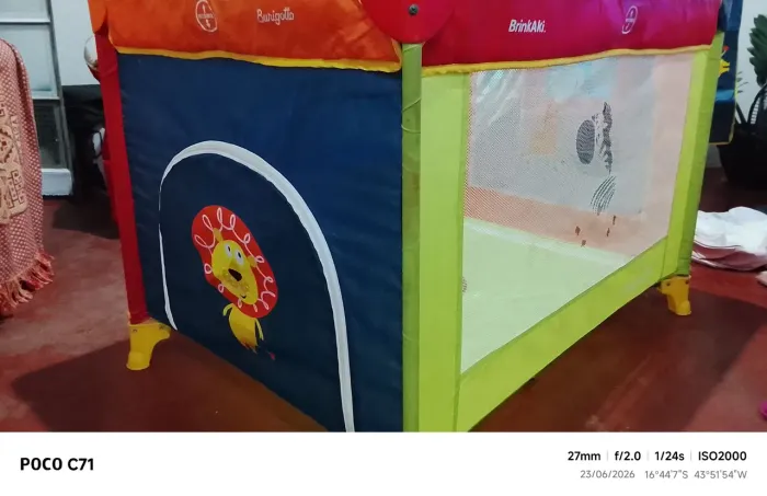 Vendo cercadinho infantil Burigotto 