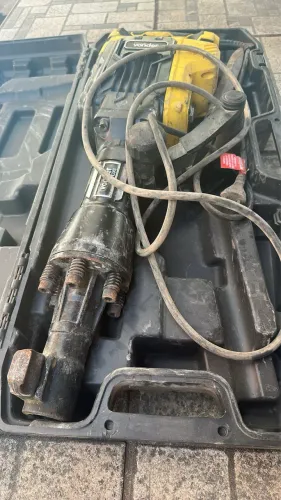 Vendo esses equipamentos de obras