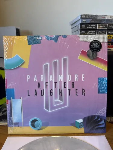 Vinil Paramore - After Laughter (Edição Especial Black & White Marble)