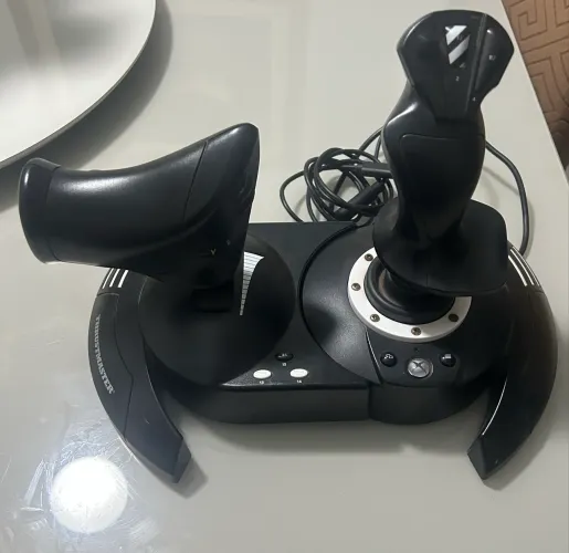 Joystick Thrustmaster T-flight Hotas X Para Pc