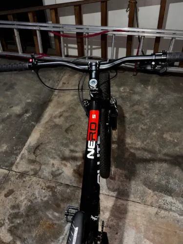 Mountain Bike Absolute Nero 5 Aro 29 - Shimano Deore 12v - Tamanho 15 - Impecável!