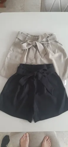 2 shorts alfaiataria de linho caqui e preto
