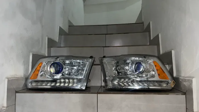 Vendo par de farol
