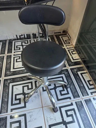 Banqueta Pop Mocho Encosto Giratório