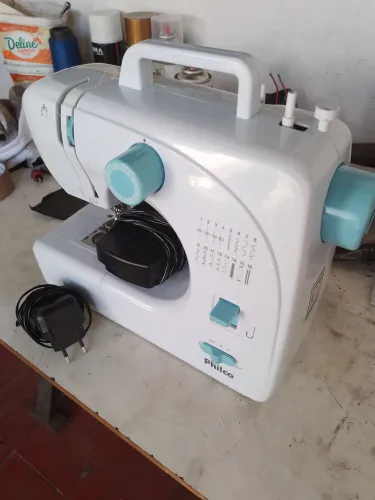 Maquina Doméstica Portátil...