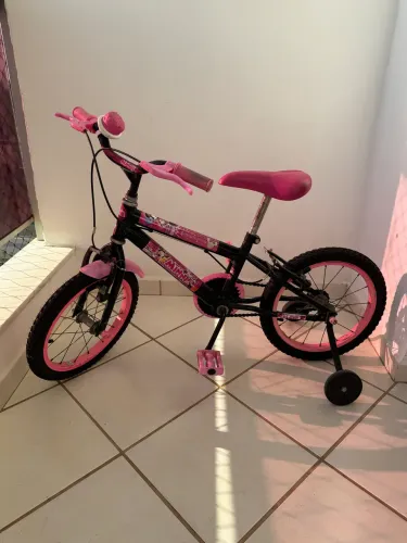 Vendo bicicleta infantil Minnie aro 12