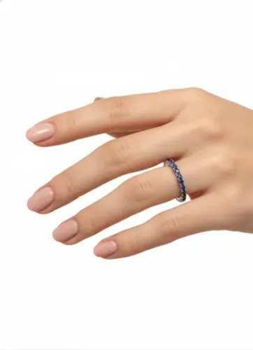Aliança HStern em ouro branco 18k com 29 safiras - tam. 17 - com certificado