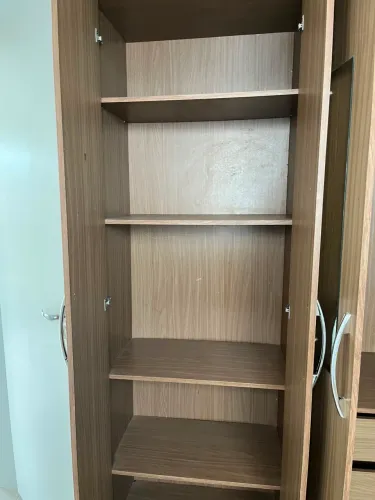 Vende-se guarda roupa