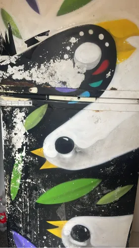 Vende se geladeira