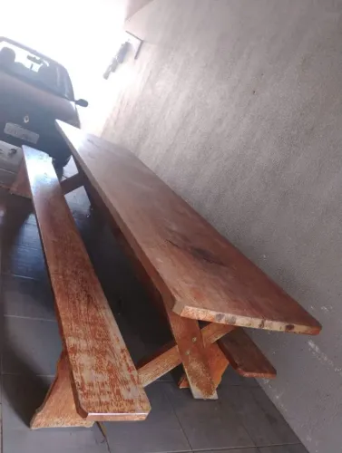 Mesa de Madeira Angelin