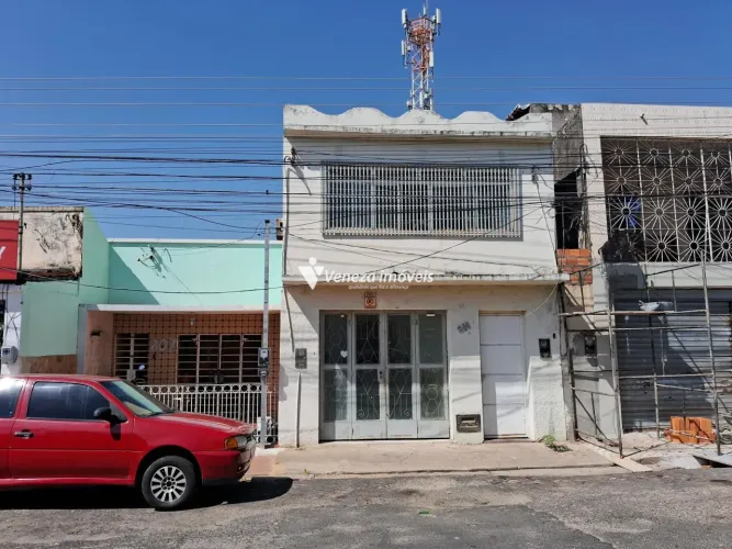 Casa térrea na Rua João Cabral para aluguel