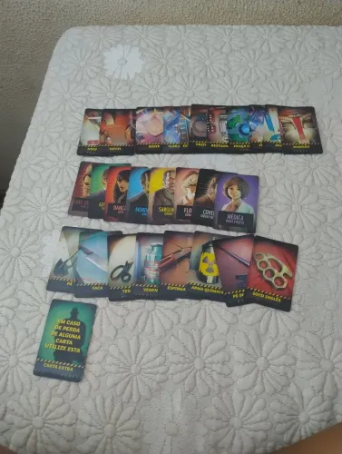 Jogo Detetive Estrela - Um crime Desafiador 