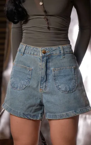 Short lavagem vintage